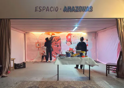 Caro Bagnato - Espacio Amazonas - Proceso mural